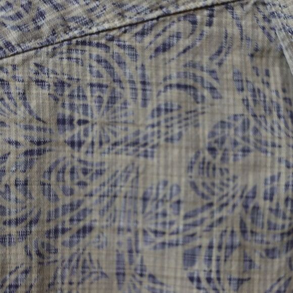 Tommy Bahama Gray Casual Button Down Shirt Silk Flip Cuff Small - Picture 5 of 12